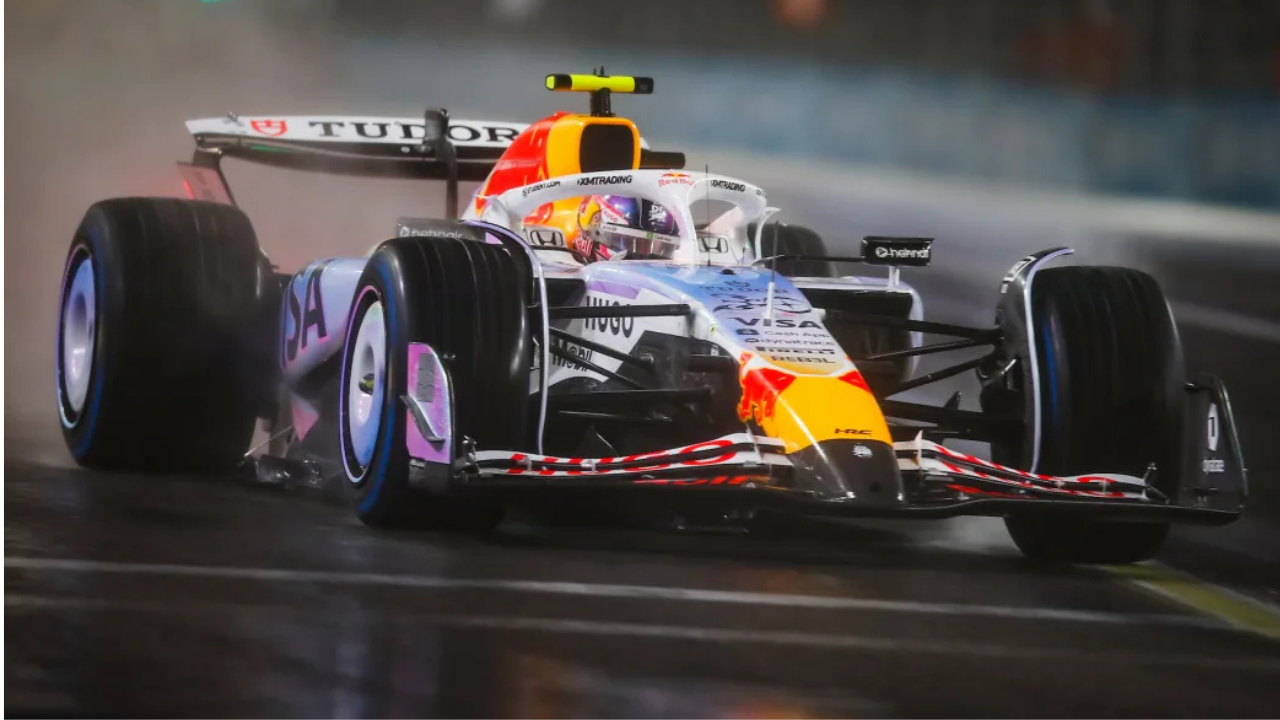 Drama F1 Las Vegas 2025: Diskualifikasi Ganda McLaren, Verstappen Menang!